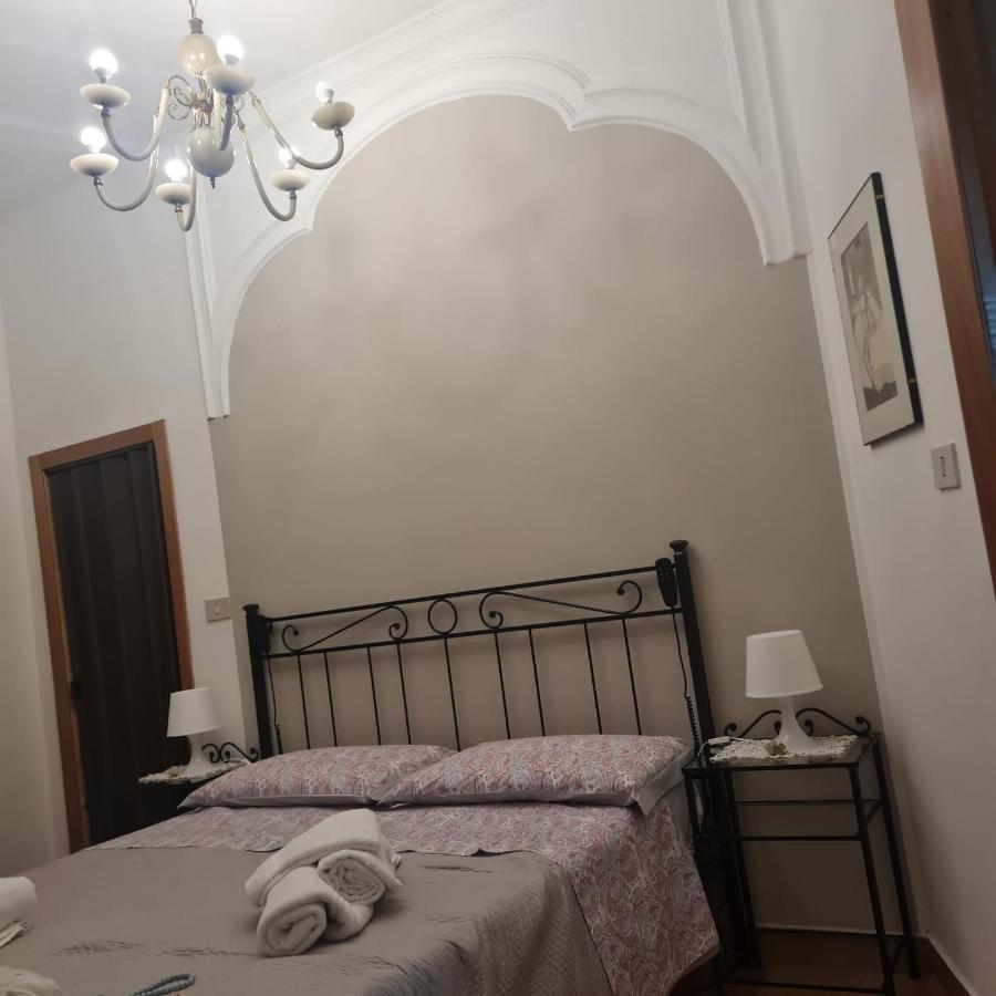 Casa Romeo Villa Adrano Eksteriør bilde